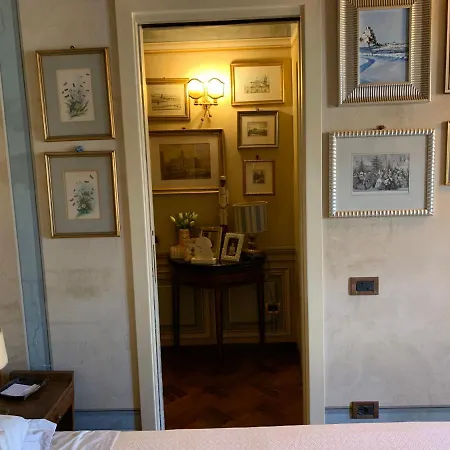 Di Charme In Centro Storico Gæstehus 3*